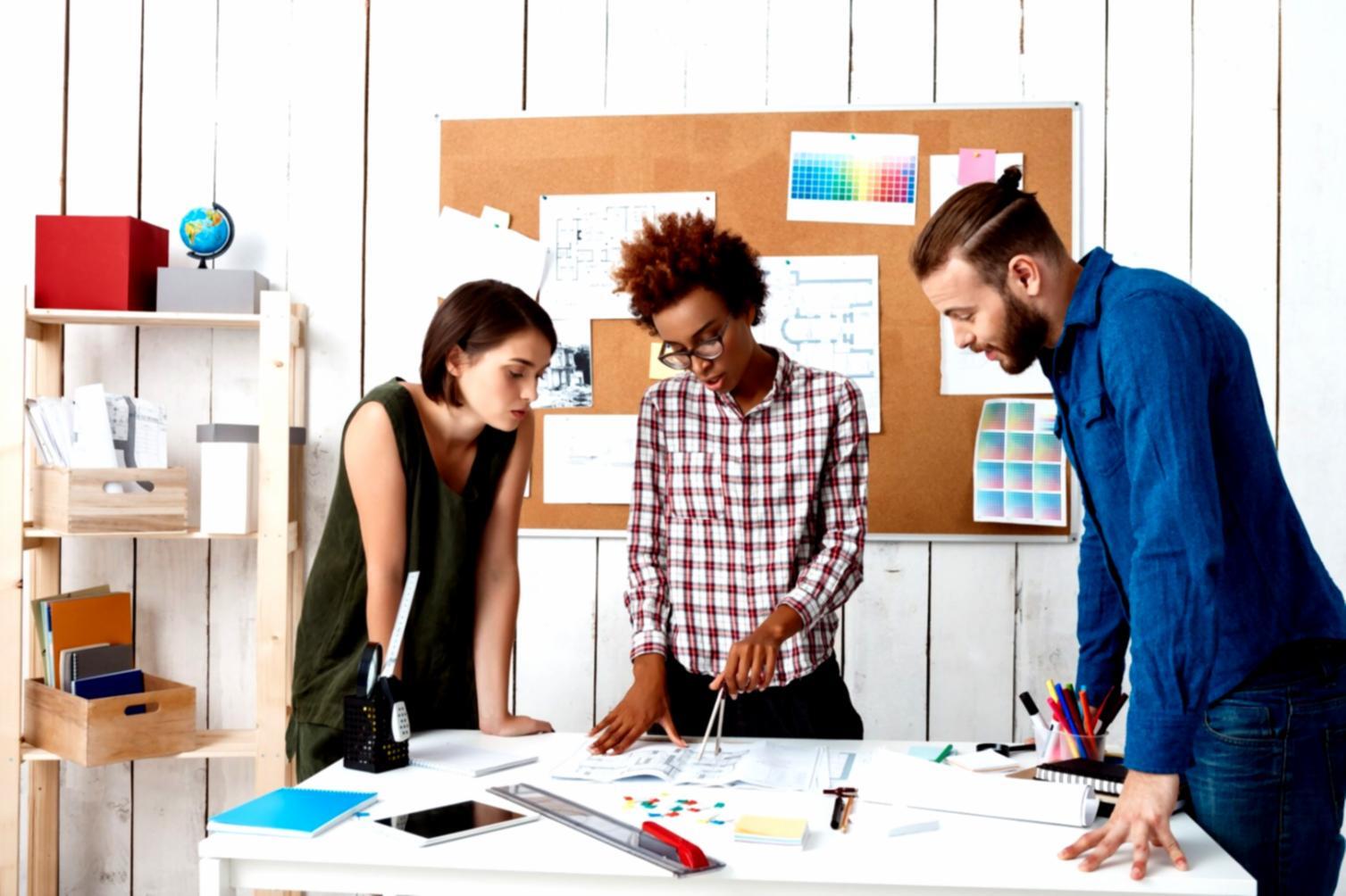 Colaborare strânsă cu clienții pentru rezultate măsurabile